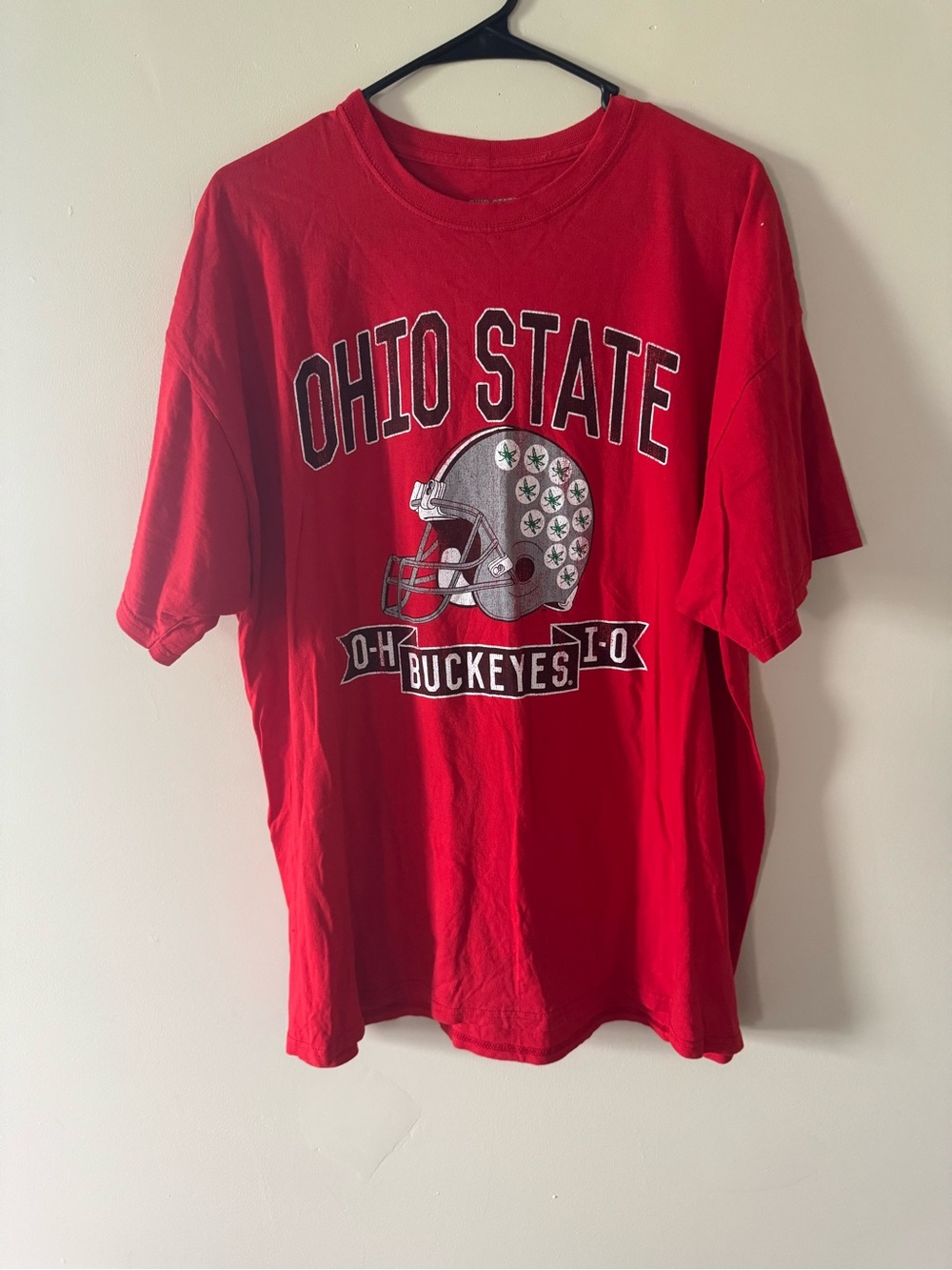 Ohio State Buckeyes Graphic TShirt XXL Red Football Helmet OSU NCAA (See Photos)